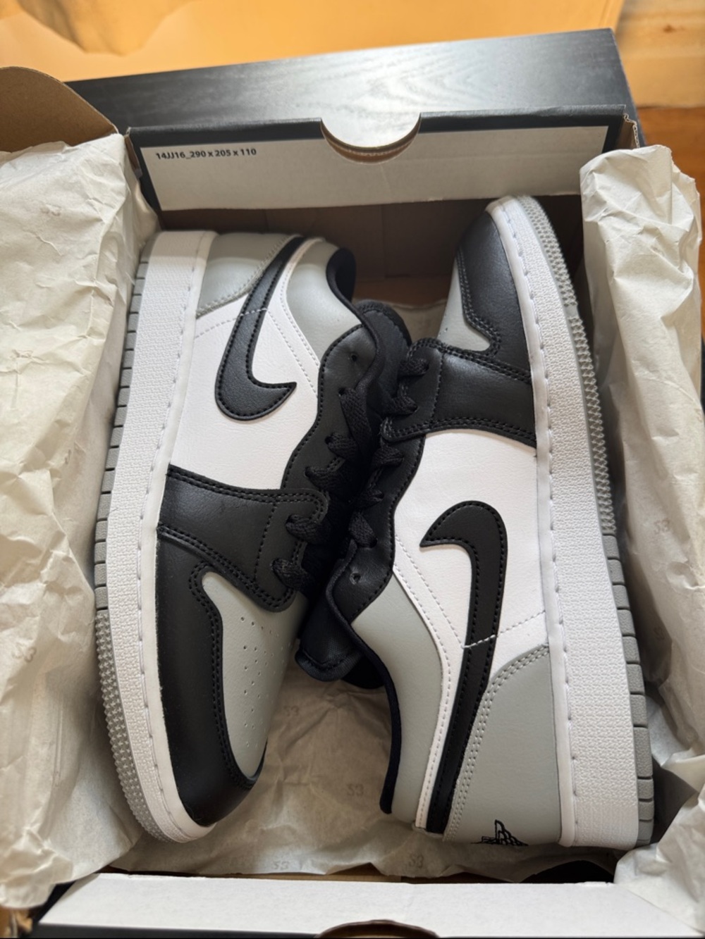Jordan 1 low smoke grey GS
